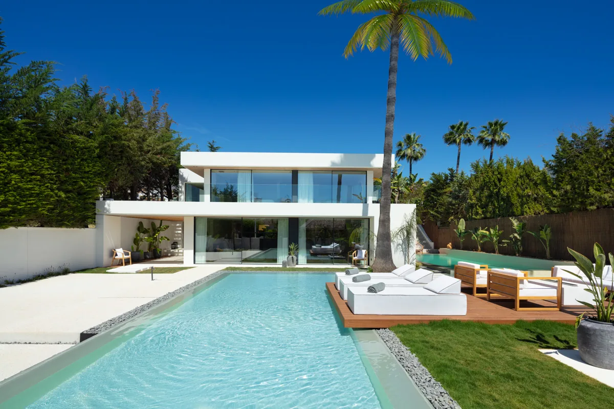 4-bedroom villa in Nueva Andalucía with private pool and private garden — image 62