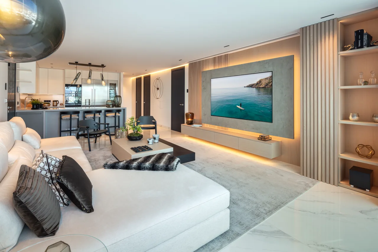 3-bedroom apartment in Marbella - Puerto Banus — image 13