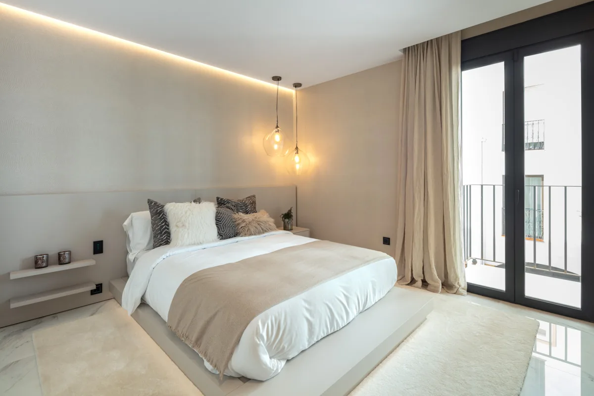 3-bedroom apartment in Marbella - Puerto Banus — image 22