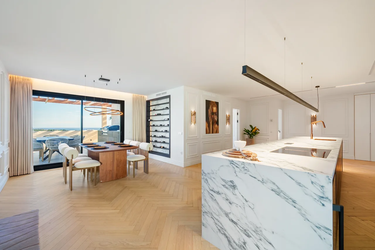 3-bedroom duplex apartment in Palacetes Los Belvederes with private pool and gated community — image 14