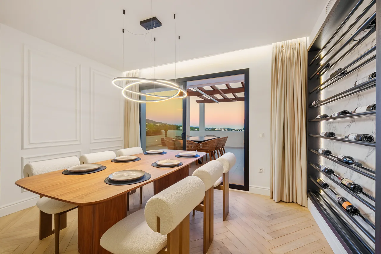 3-bedroom duplex apartment in Palacetes Los Belvederes with private pool and gated community — image 25