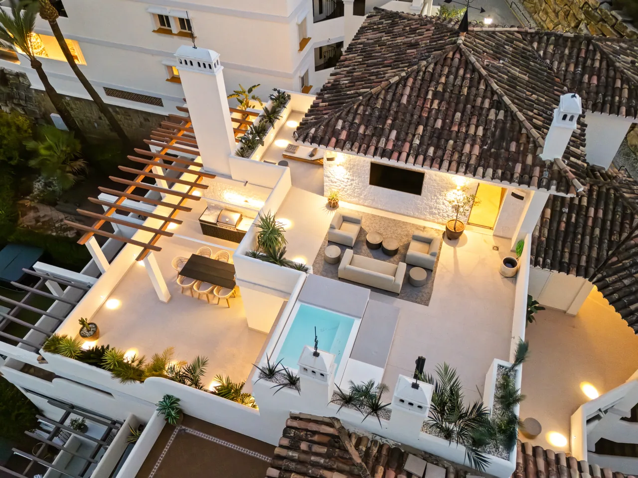 3-bedroom duplex apartment in Palacetes Los Belvederes with private pool and gated community — image 45