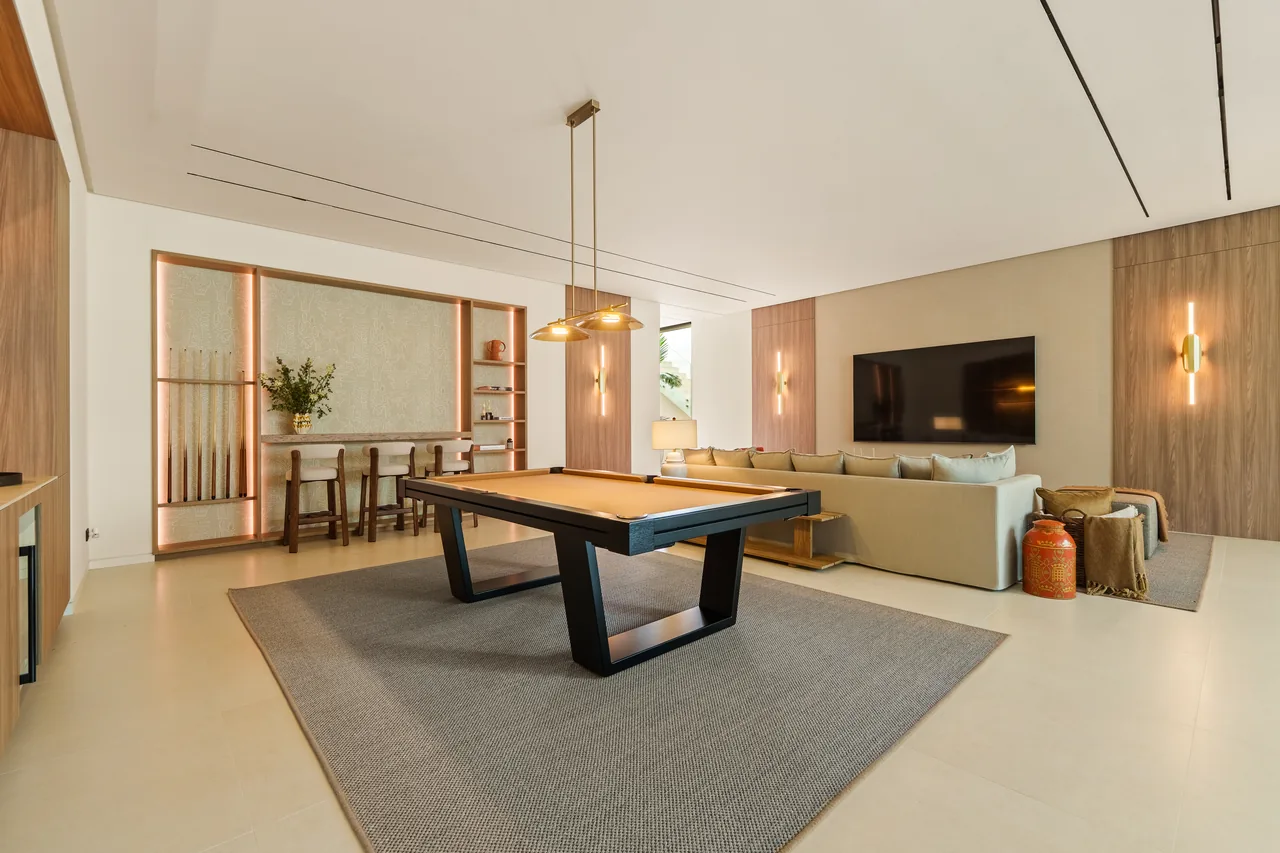 5-bedroom villa in Marbella Golden Mile with private pool and private garden — image 21