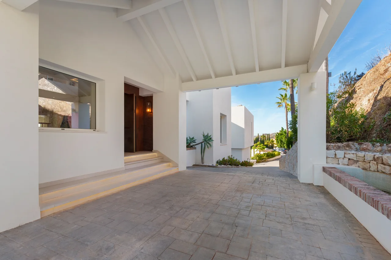 9-bedroom villa in Puerto del Almendro with private pool and private garden — image 6