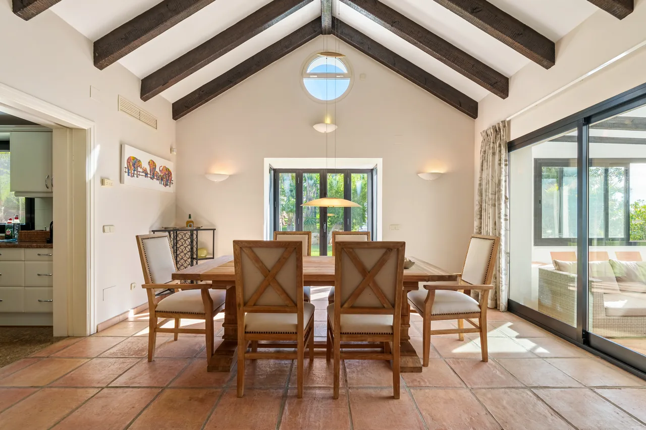 9-bedroom villa in Puerto del Almendro with private pool and private garden — image 15
