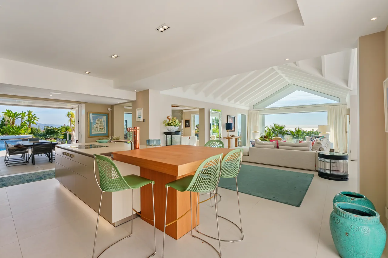 9-bedroom villa in Puerto del Almendro with private pool and private garden — image 23
