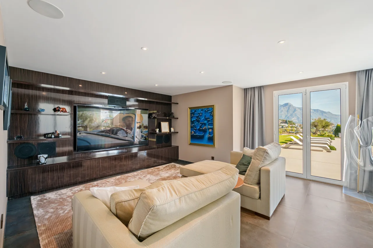 9-bedroom villa in Puerto del Almendro with private pool and private garden — image 26