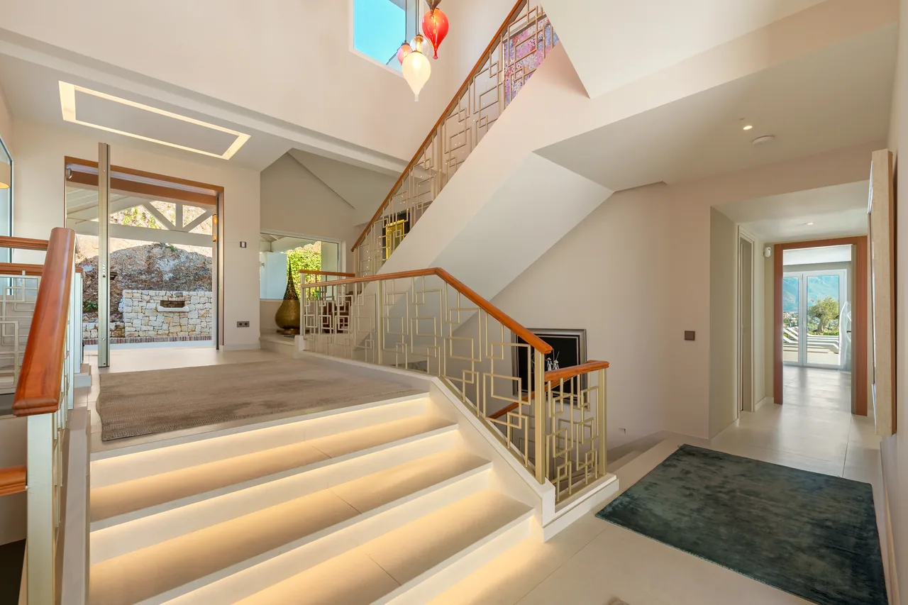 9-bedroom villa in Puerto del Almendro with private pool and private garden — image 27