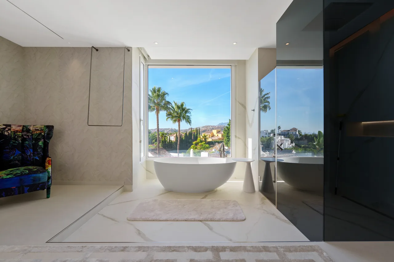 9-bedroom villa in Puerto del Almendro with private pool and private garden — image 40