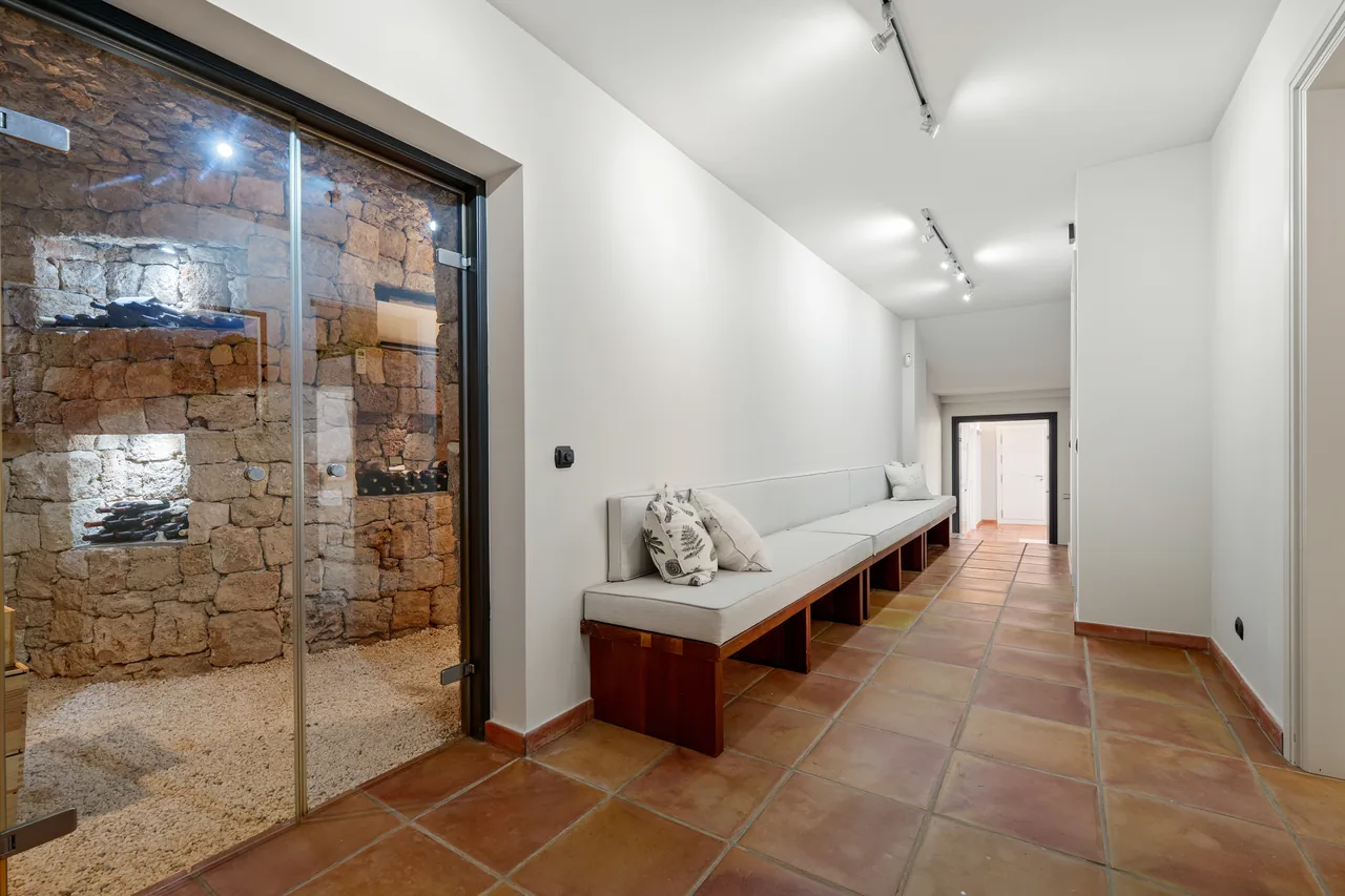 9-bedroom villa in Puerto del Almendro with private pool and private garden — image 57
