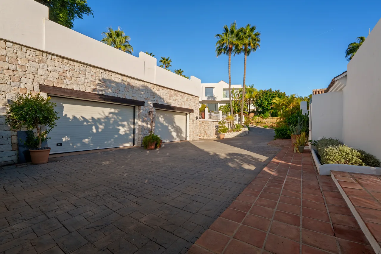 9-bedroom villa in Puerto del Almendro with private pool and private garden — image 63