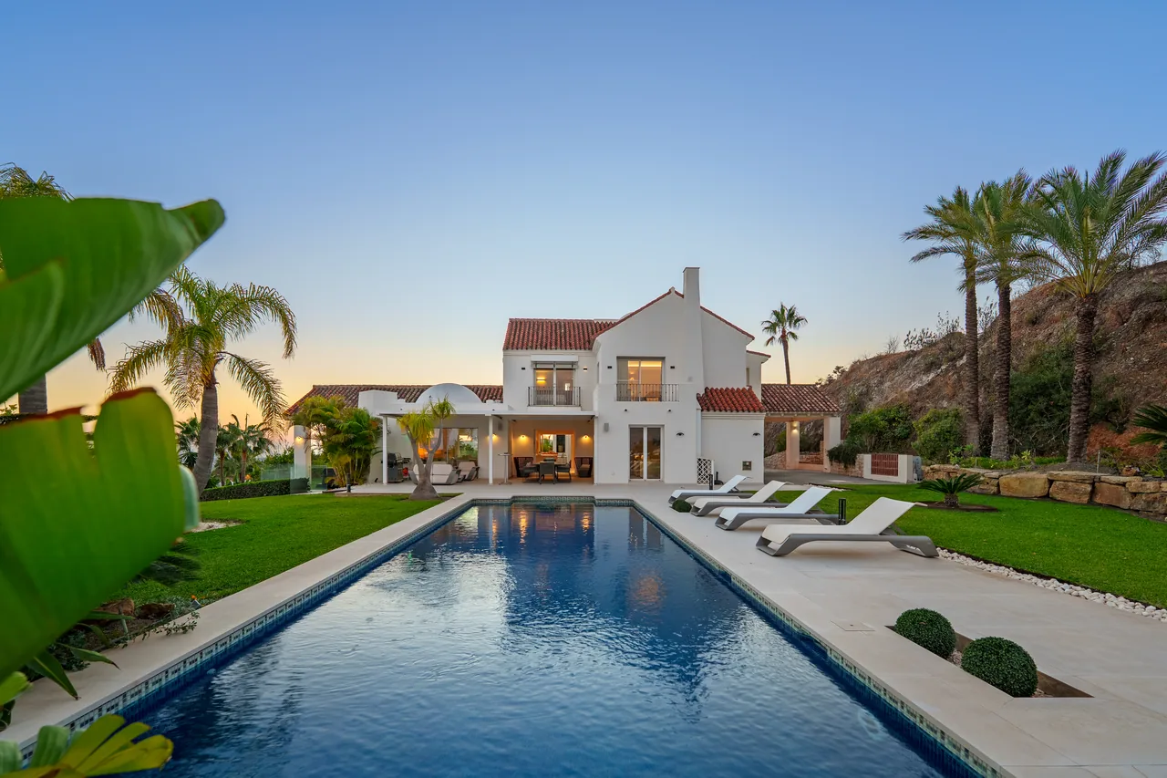 9-bedroom villa in Puerto del Almendro with private pool and private garden — image 74
