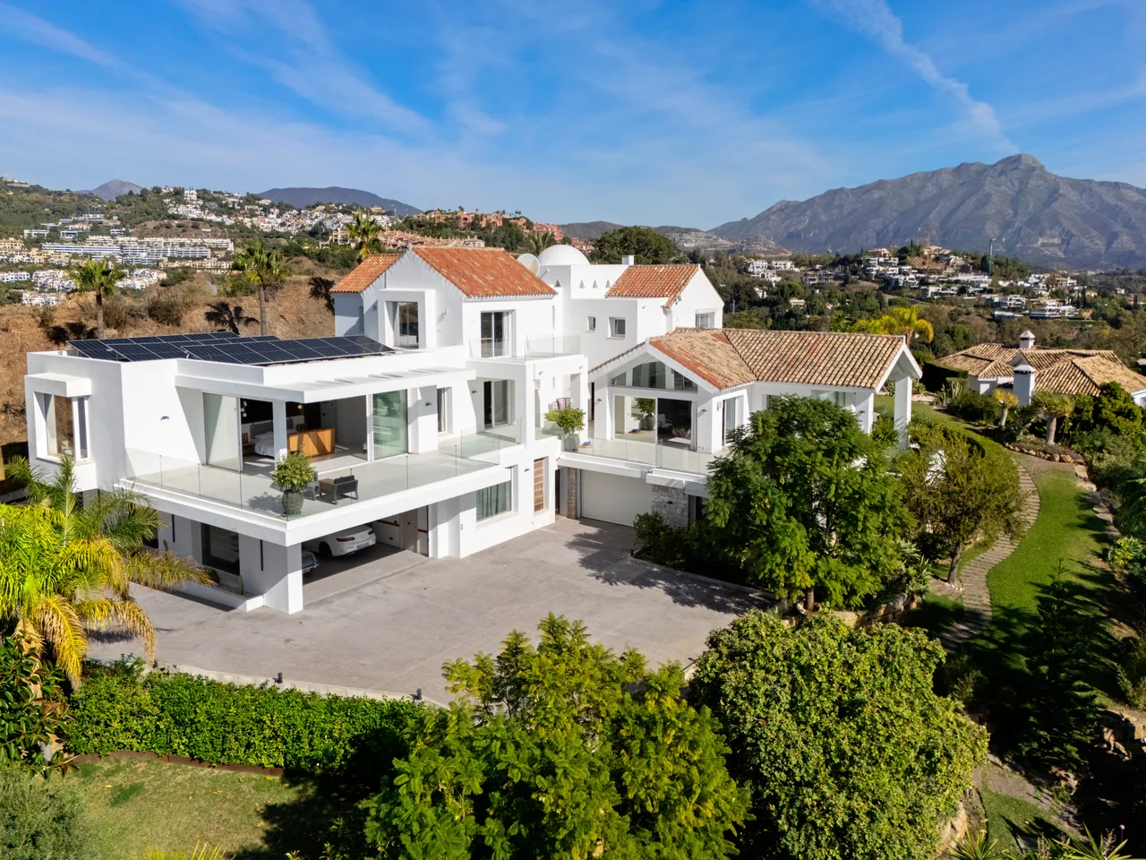 9-bedroom villa in Puerto del Almendro with private pool and private garden — image 78