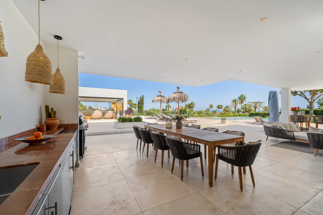 7-bedroom villa in La Cerquilla with private pool and private garden — image 15