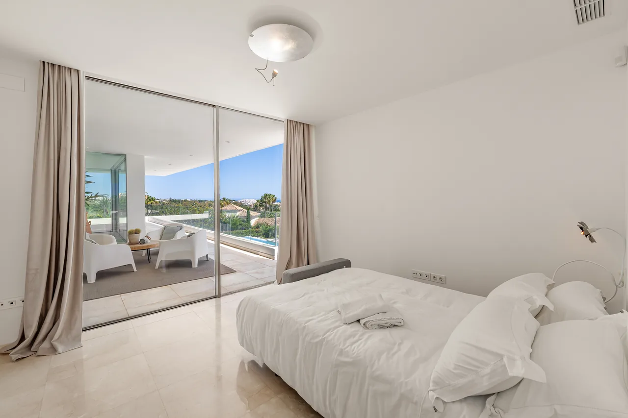 7-bedroom villa in La Cerquilla with private pool and private garden — image 23