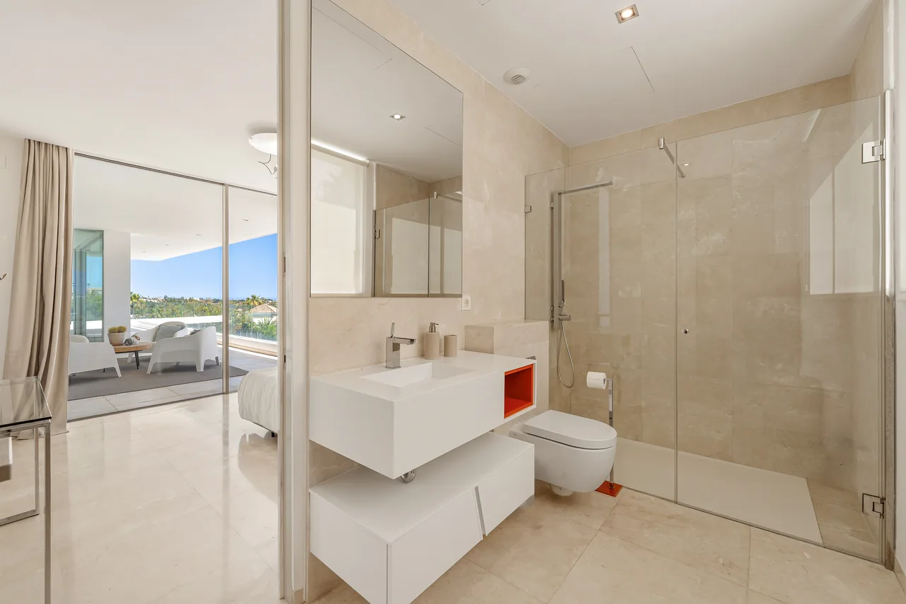 7-bedroom villa in La Cerquilla with private pool and private garden — image 34