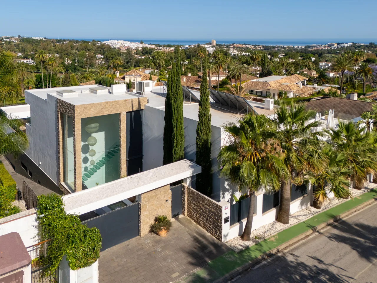 7-bedroom villa in La Cerquilla with private pool and private garden — image 38