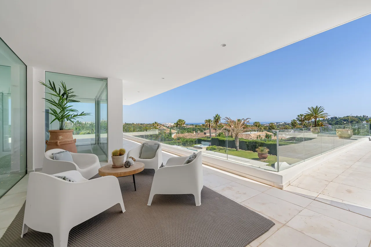 7-bedroom villa in La Cerquilla with private pool and private garden — image 47