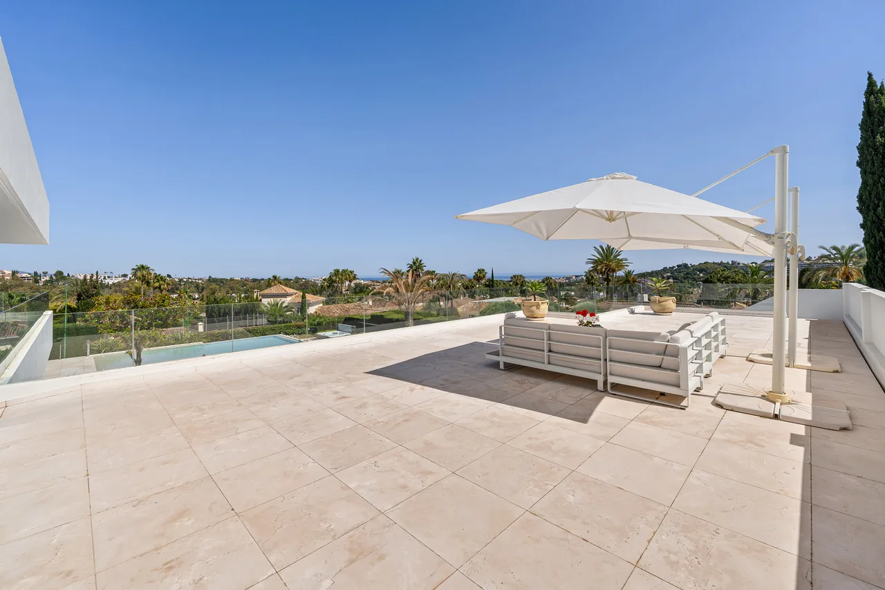 7-bedroom villa in La Cerquilla with private pool and private garden — image 48