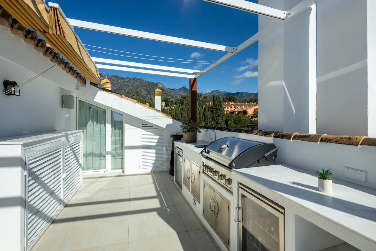 5-bedroom apartment in Costa Nagüeles II — image 5
