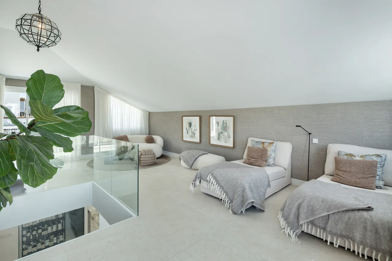 5-bedroom apartment in Costa Nagüeles II — image 8