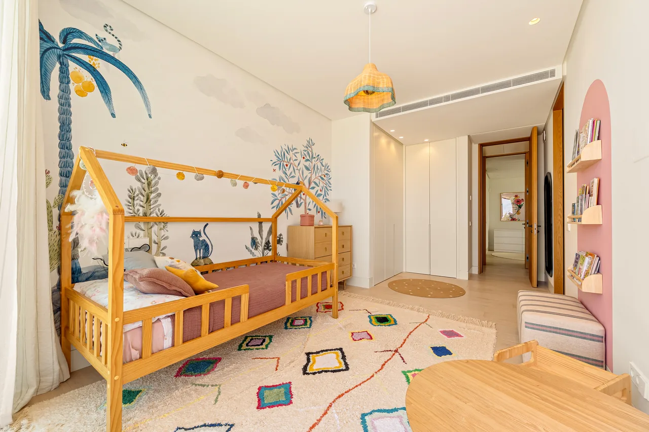 6-bedroom villa in Guadalmina Alta with private pool and private garden — image 23