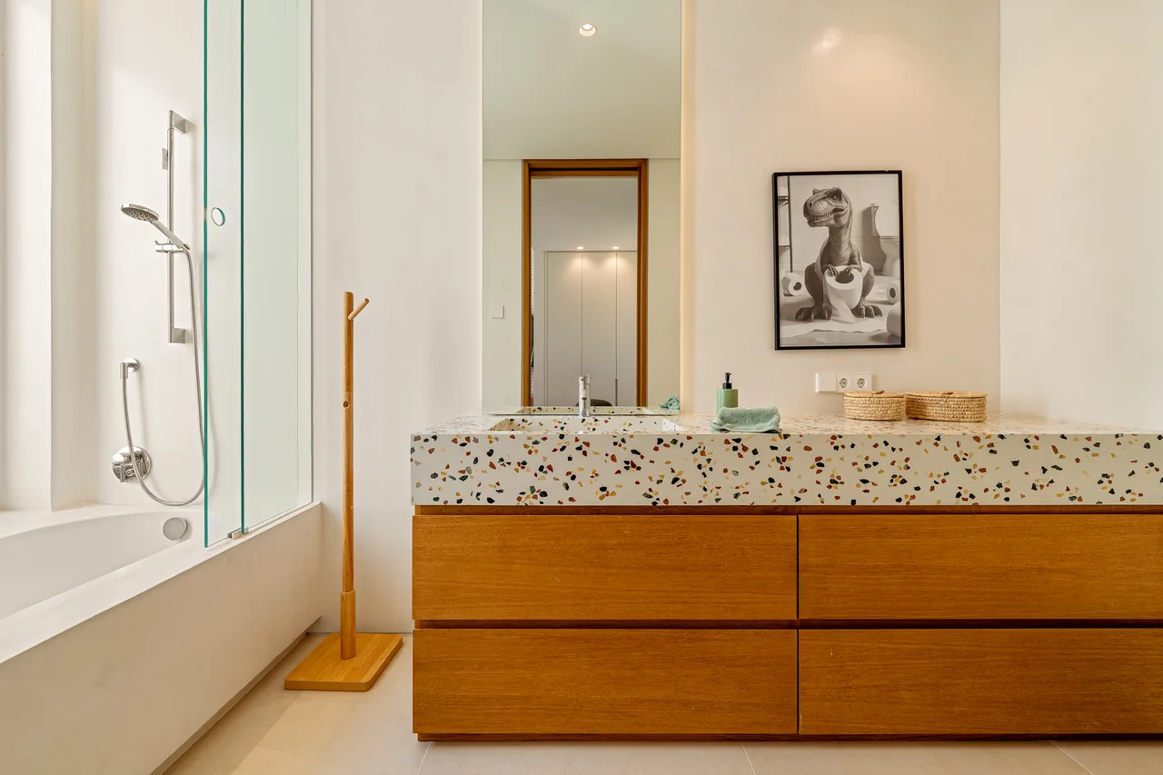 6-bedroom villa in Guadalmina Alta with private pool and private garden — image 29