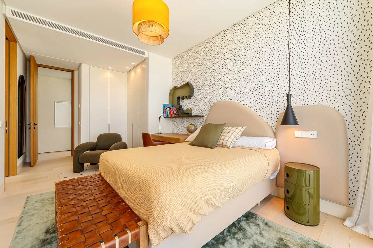 6-bedroom villa in Guadalmina Alta with private pool and private garden — image 30