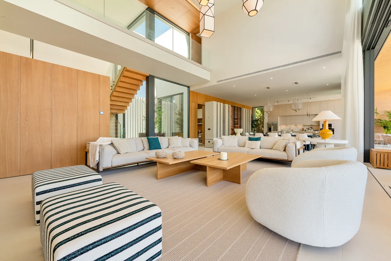 6-bedroom villa in Guadalmina Alta with private pool and private garden — image 54