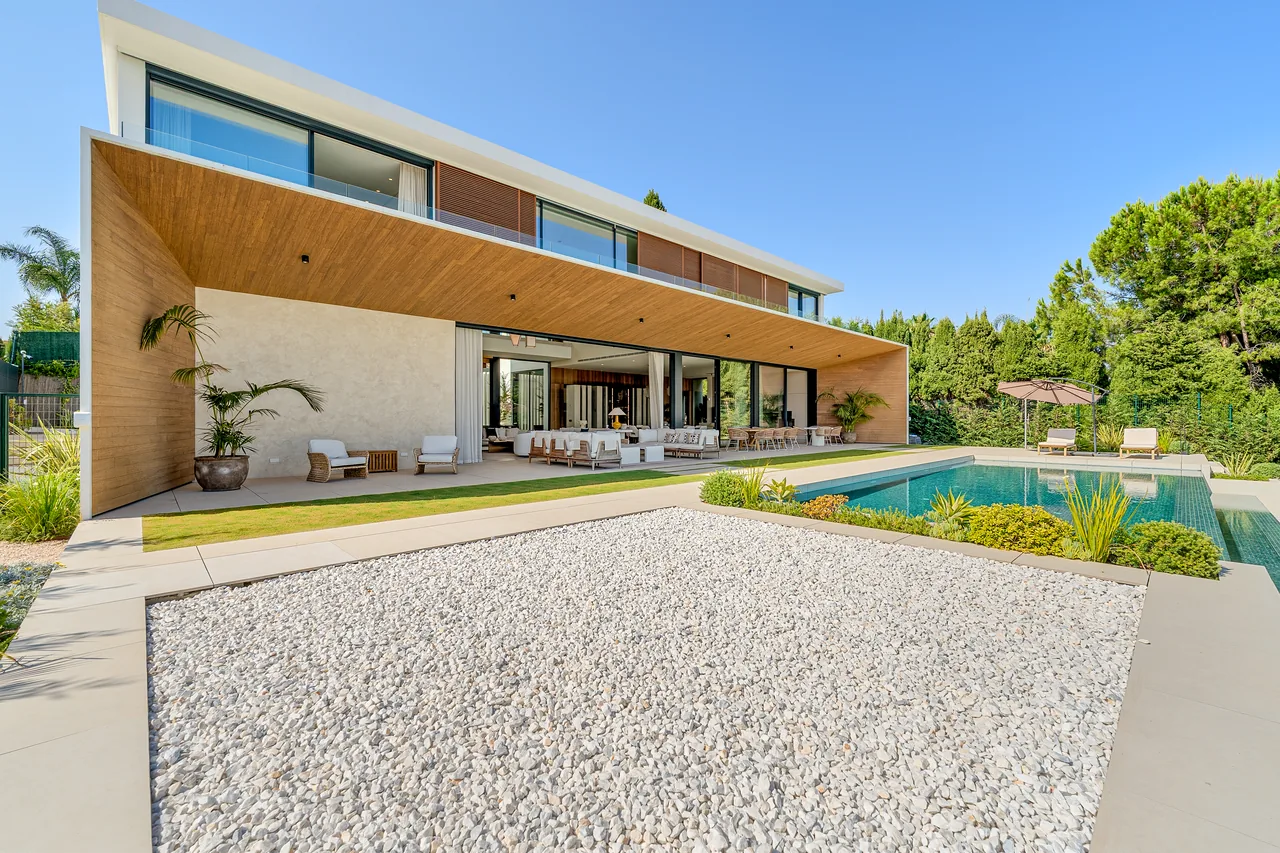 6-bedroom villa in Guadalmina Alta with private pool and private garden — image 58