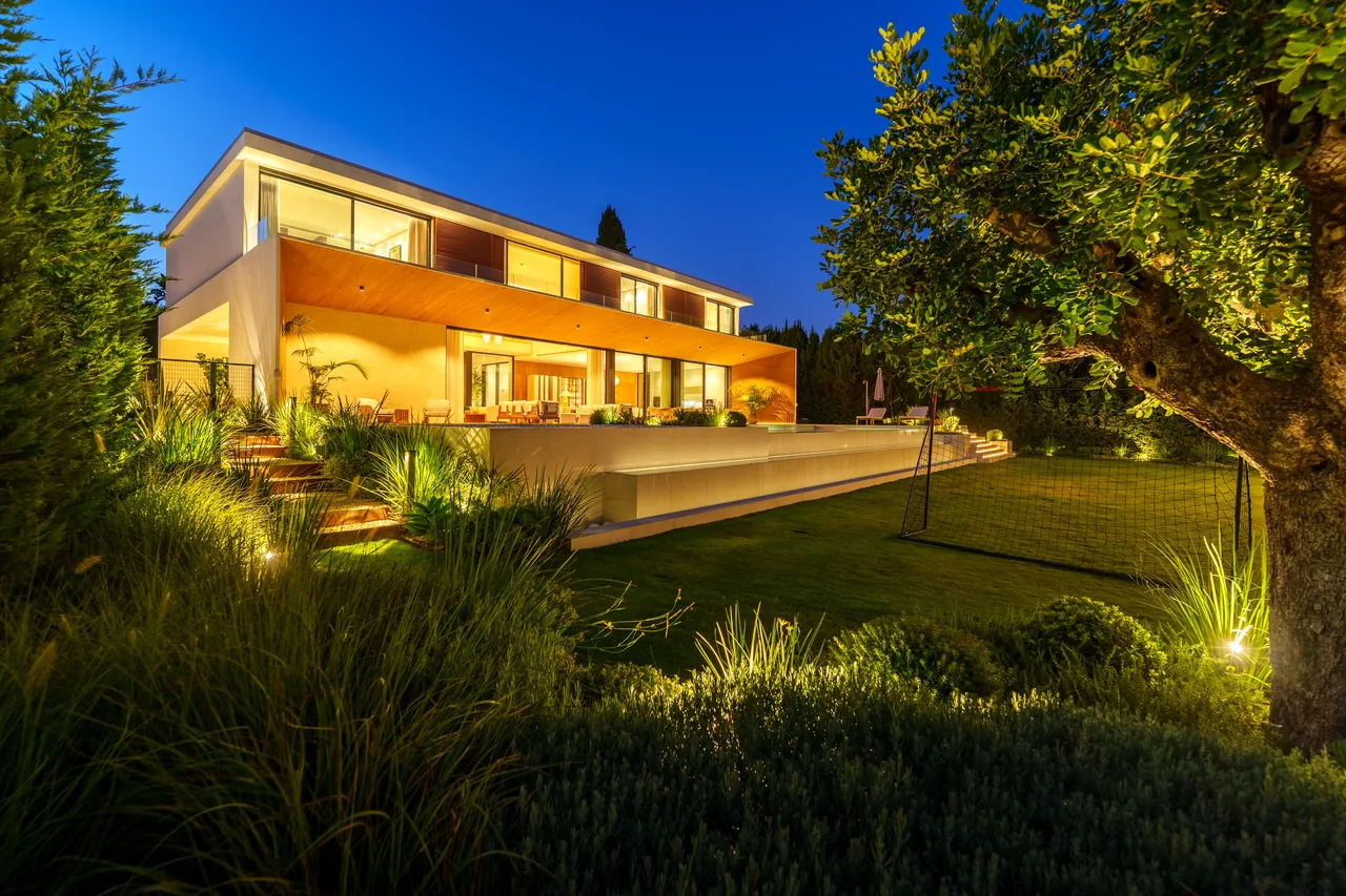 6-bedroom villa in Guadalmina Alta with private pool and private garden — image 73