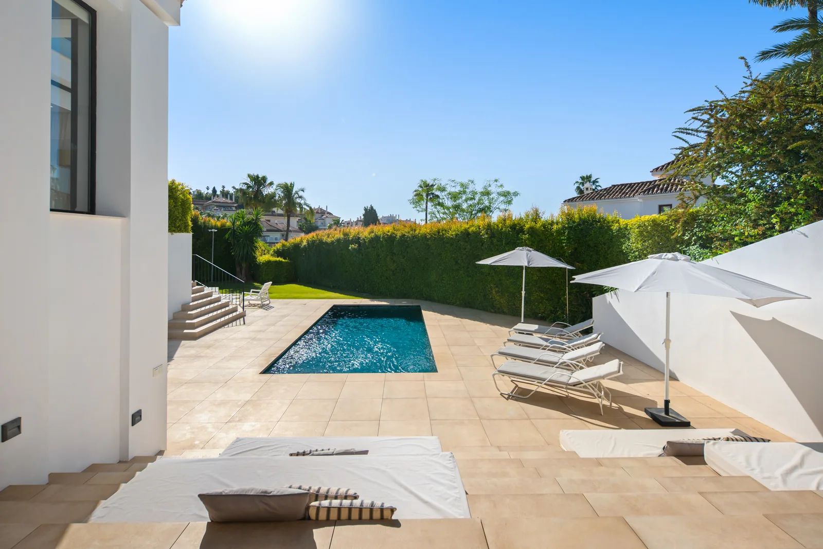 Hill Club 36, five-bedroom villa in Nueva Andalucía - image 8