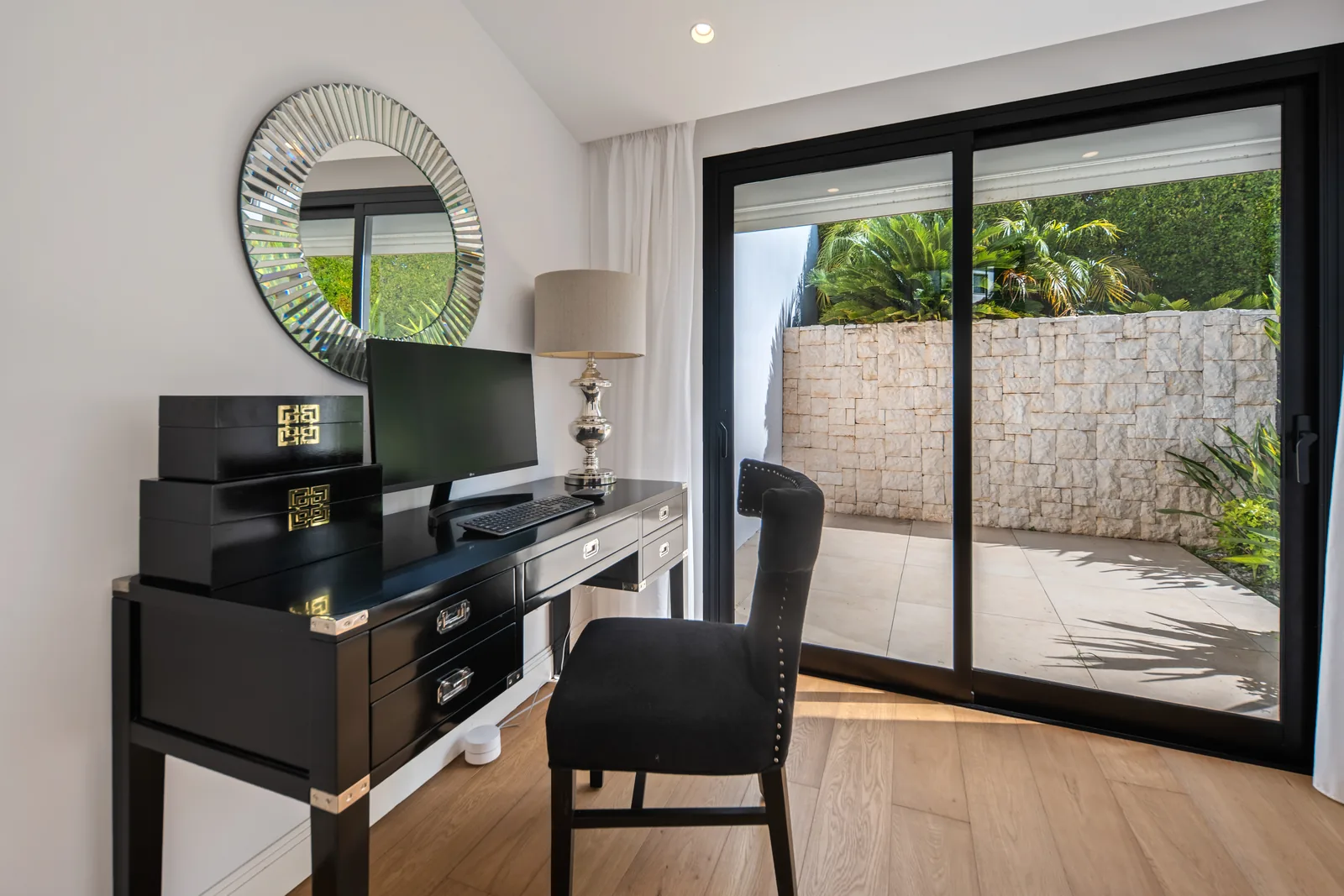 Hill Club 36, five-bedroom villa in Nueva Andalucía - image 37