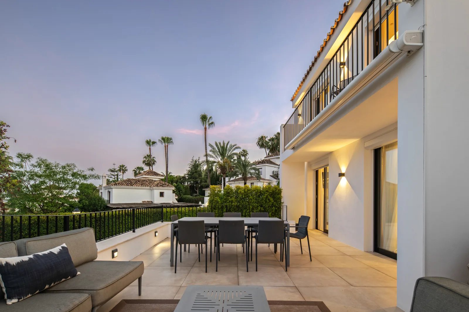 Hill Club 36, five-bedroom villa in Nueva Andalucía - image 61