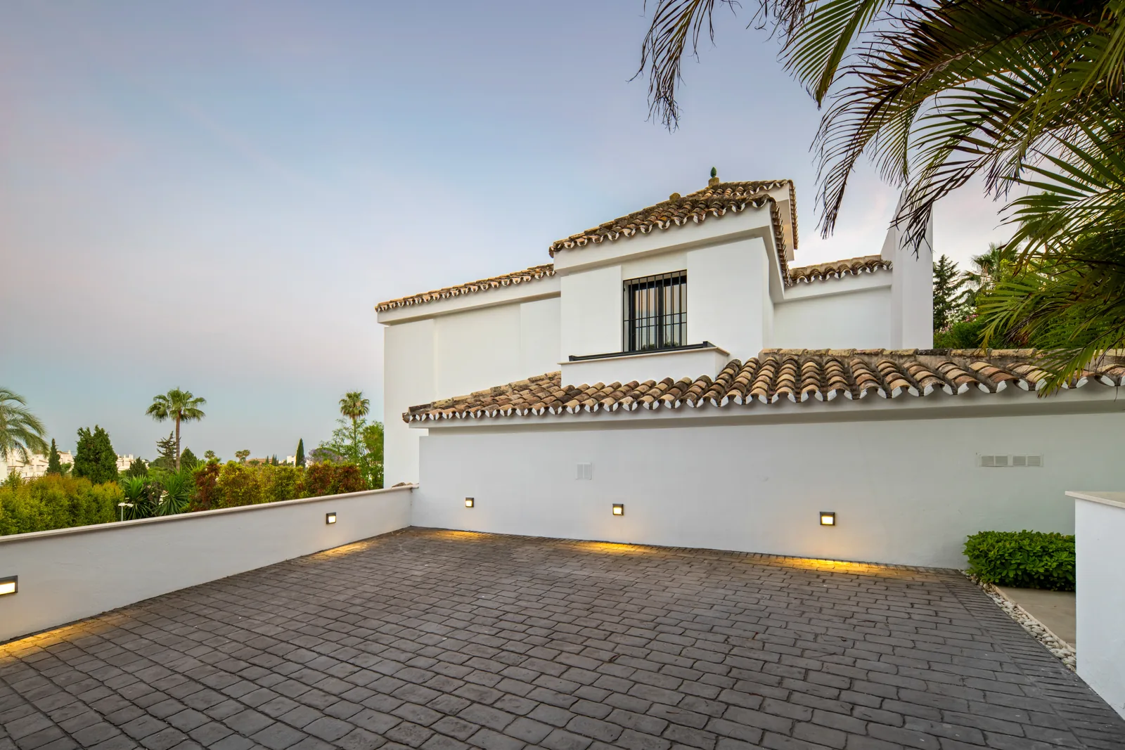 Hill Club 36, five-bedroom villa in Nueva Andalucía - image 62