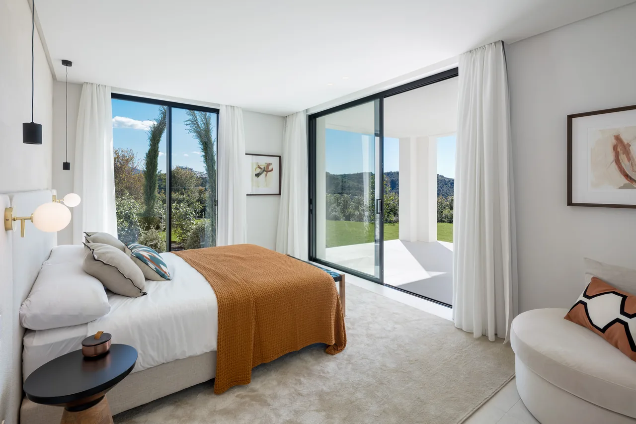 6-bedroom villa in Lomas de La Quinta with private pool and private garden — image 4