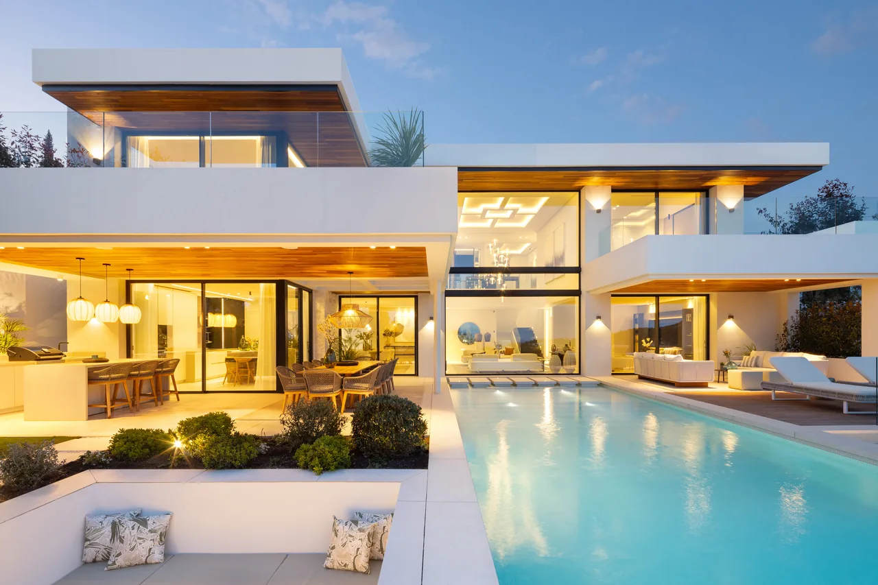 6-bedroom villa in Lomas de La Quinta with private pool and private garden — image 30