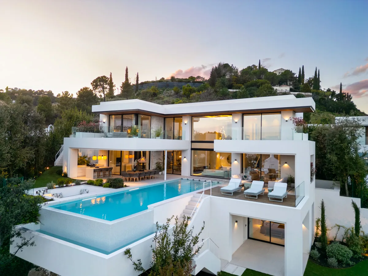 6-bedroom villa in Lomas de La Quinta with private pool and private garden — image 35