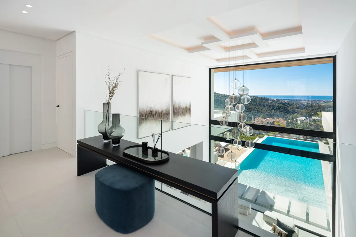 6-bedroom villa in Lomas de La Quinta with private pool and private garden — image 40