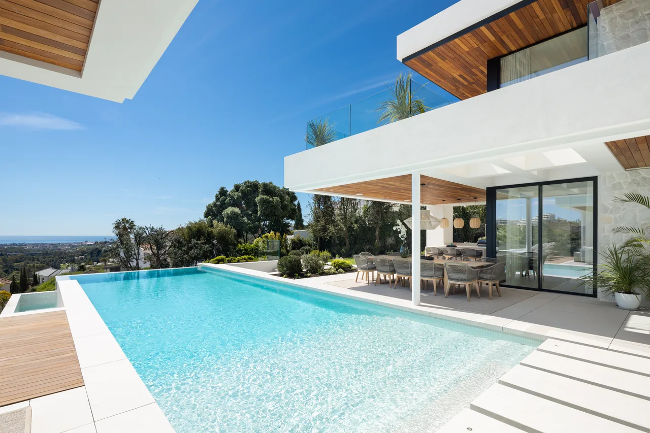 6-bedroom villa in Lomas de La Quinta with private pool and private garden — image 50