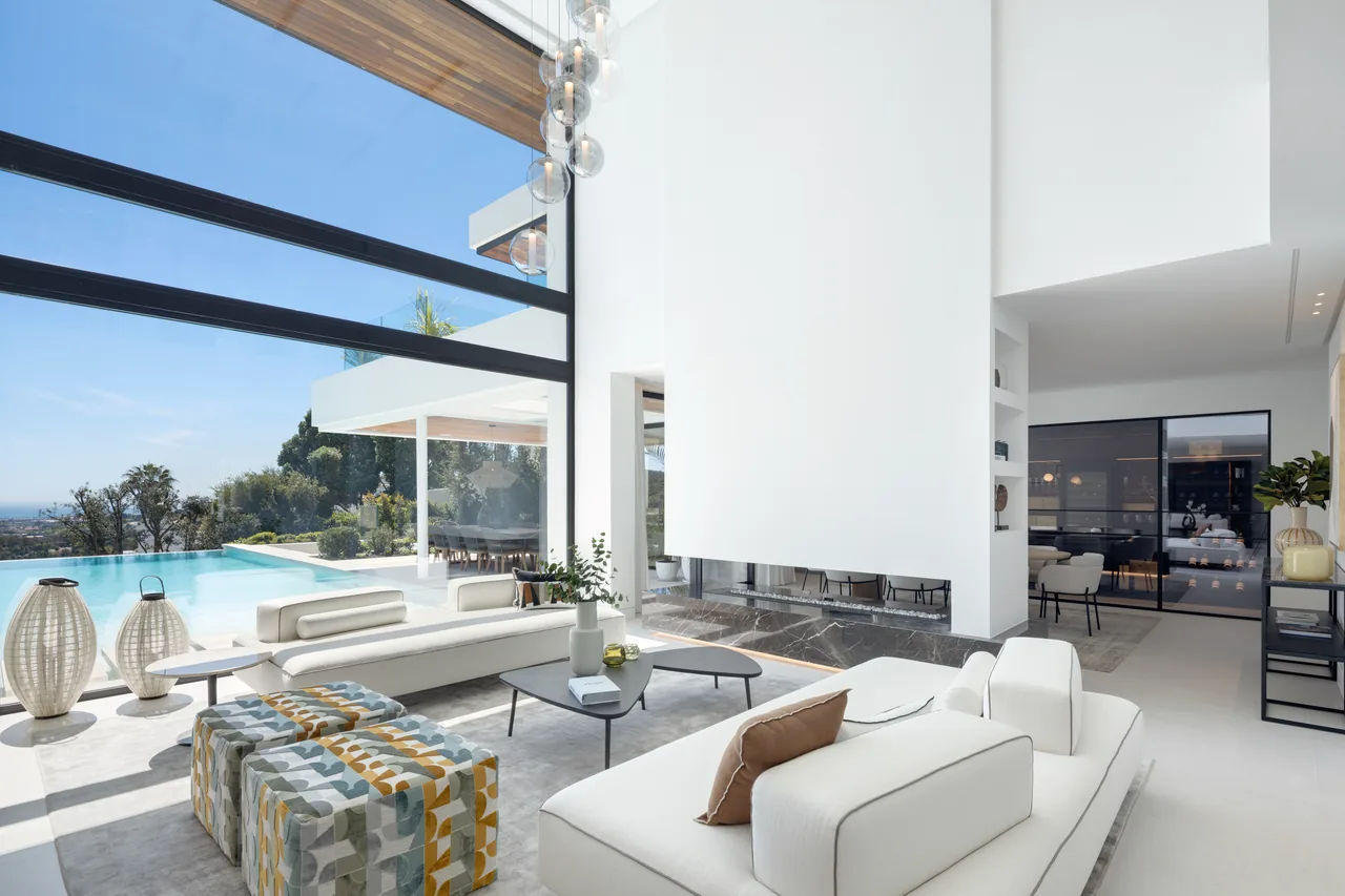 6-bedroom villa in Lomas de La Quinta with private pool and private garden — image 56