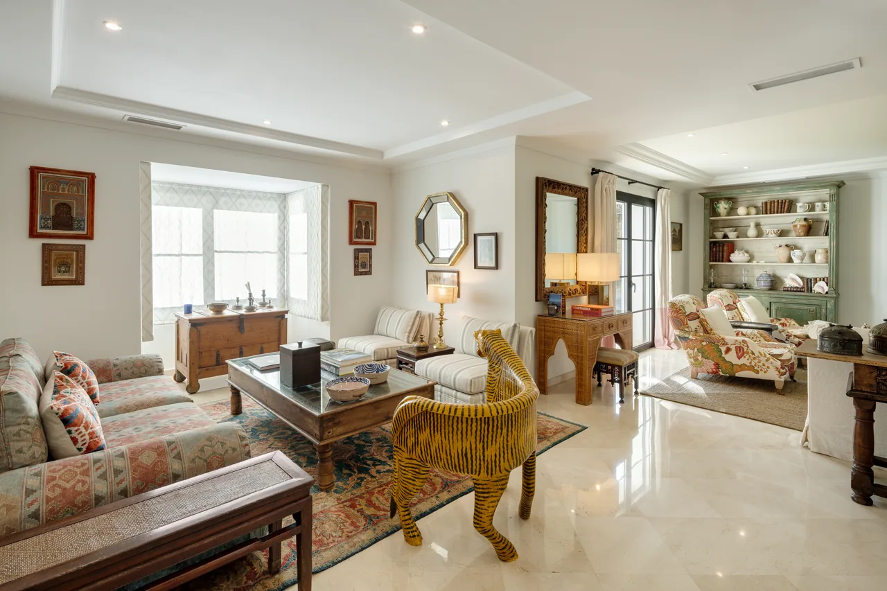 4-bedroom villa in La Quinta with private pool and private garden — image 12