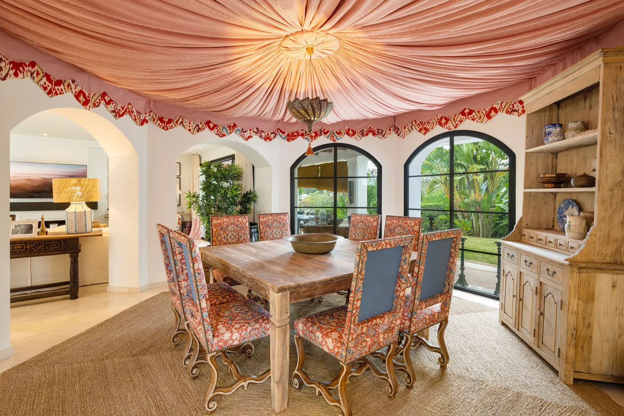 4-bedroom villa in La Quinta with private pool and private garden — image 66