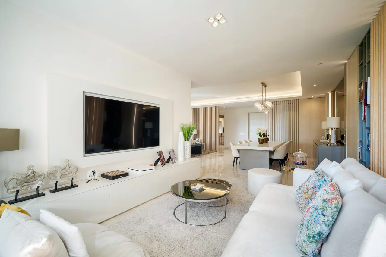 4-bedroom apartment in La Trinidad with gated community — image 34