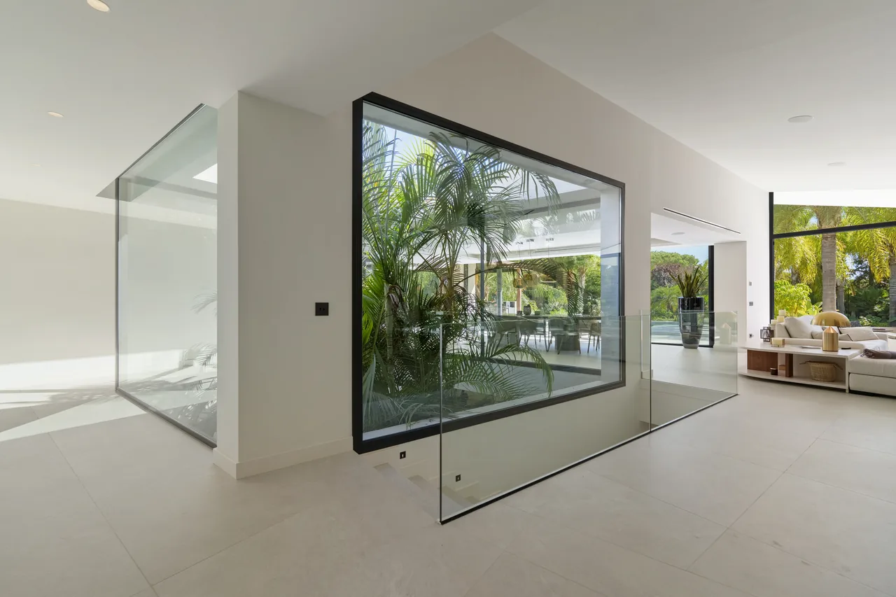 5-bedroom villa in Las Chapas with private pool and private garden — image 14
