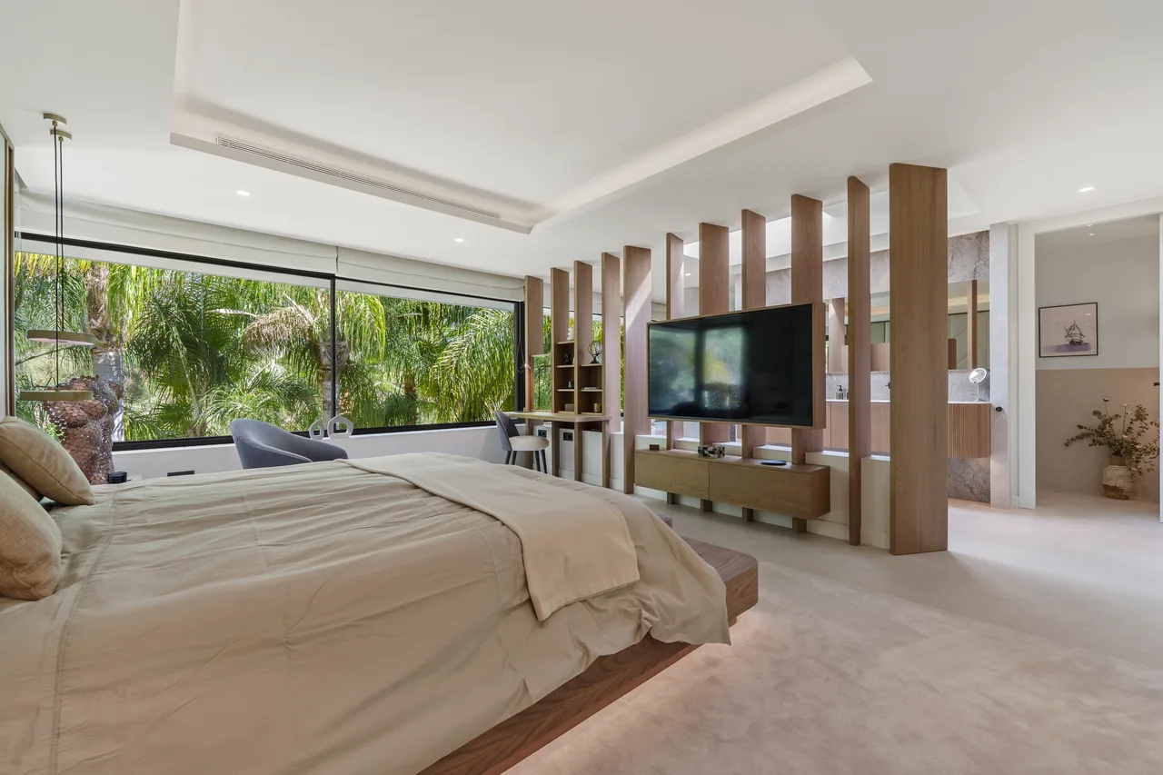 5-bedroom villa in Las Chapas with private pool and private garden — image 33