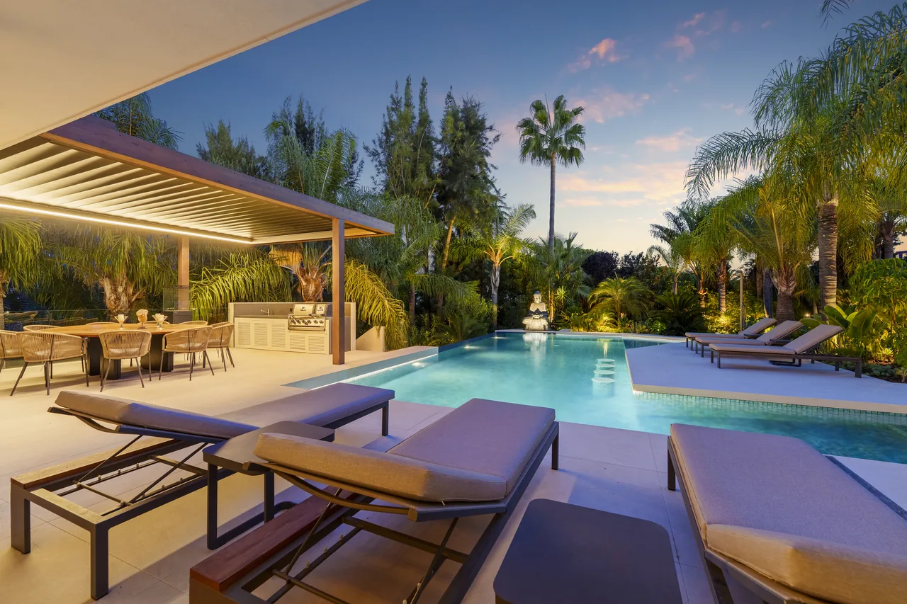 5-bedroom villa in Las Chapas with private pool and private garden — image 35