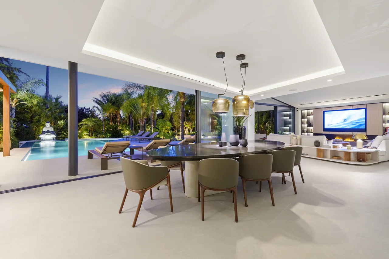 5-bedroom villa in Las Chapas with private pool and private garden — image 36