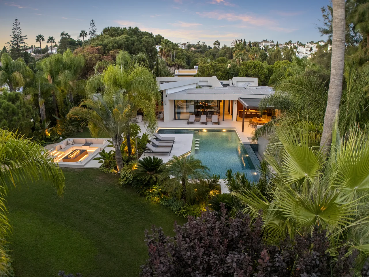 5-bedroom villa in Las Chapas with private pool and private garden — image 44