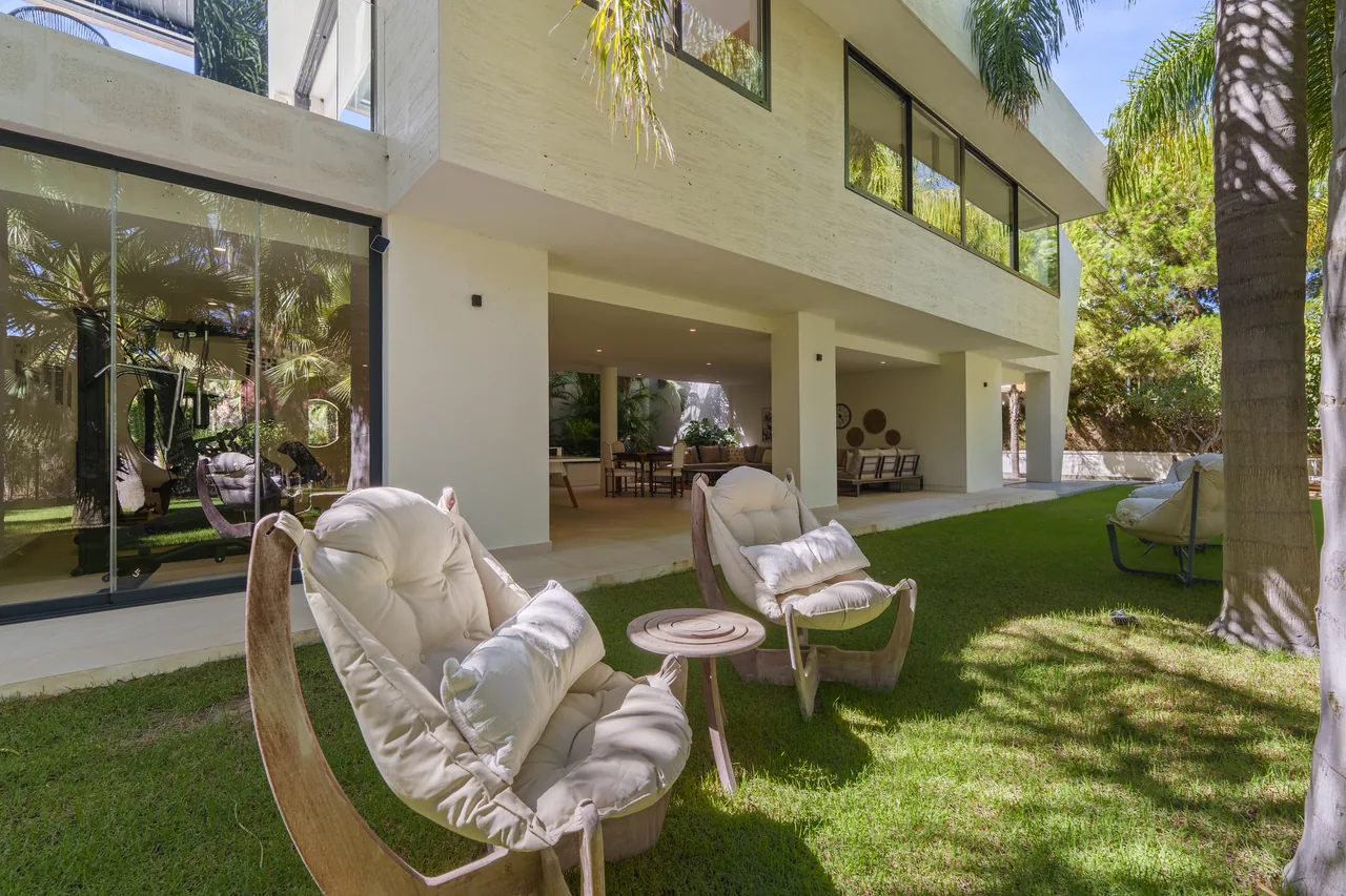5-bedroom villa in Las Chapas with private pool and private garden — image 45